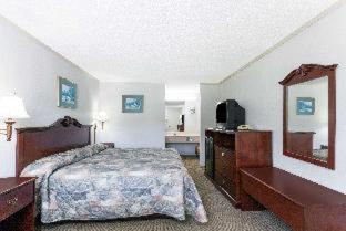 Knights Inn Point South Йемасси Номер фото